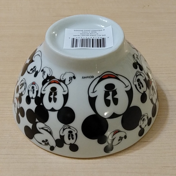 Set of 4 Disney Mickey Mouse Ceramic Soup Rice Bowls - Picture 5 of 8
